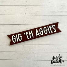 Load image into Gallery viewer, MINI Gig 'Em Aggies Banner