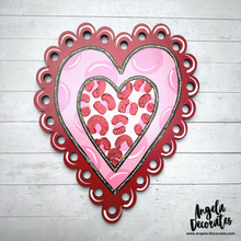 Load image into Gallery viewer, Valentine Scalloped Heart Attachment