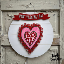 Load image into Gallery viewer, Valentine Scalloped Heart Attachment