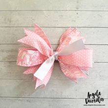 Load image into Gallery viewer, Baby Girl Pink Tabletop Bow
