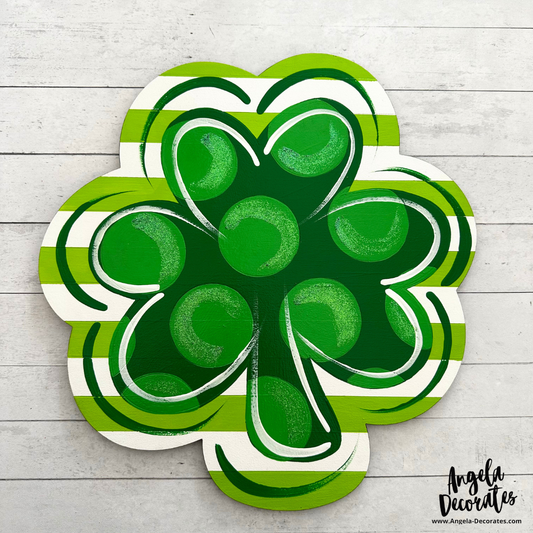 Shamrock with Striped Background Attachment